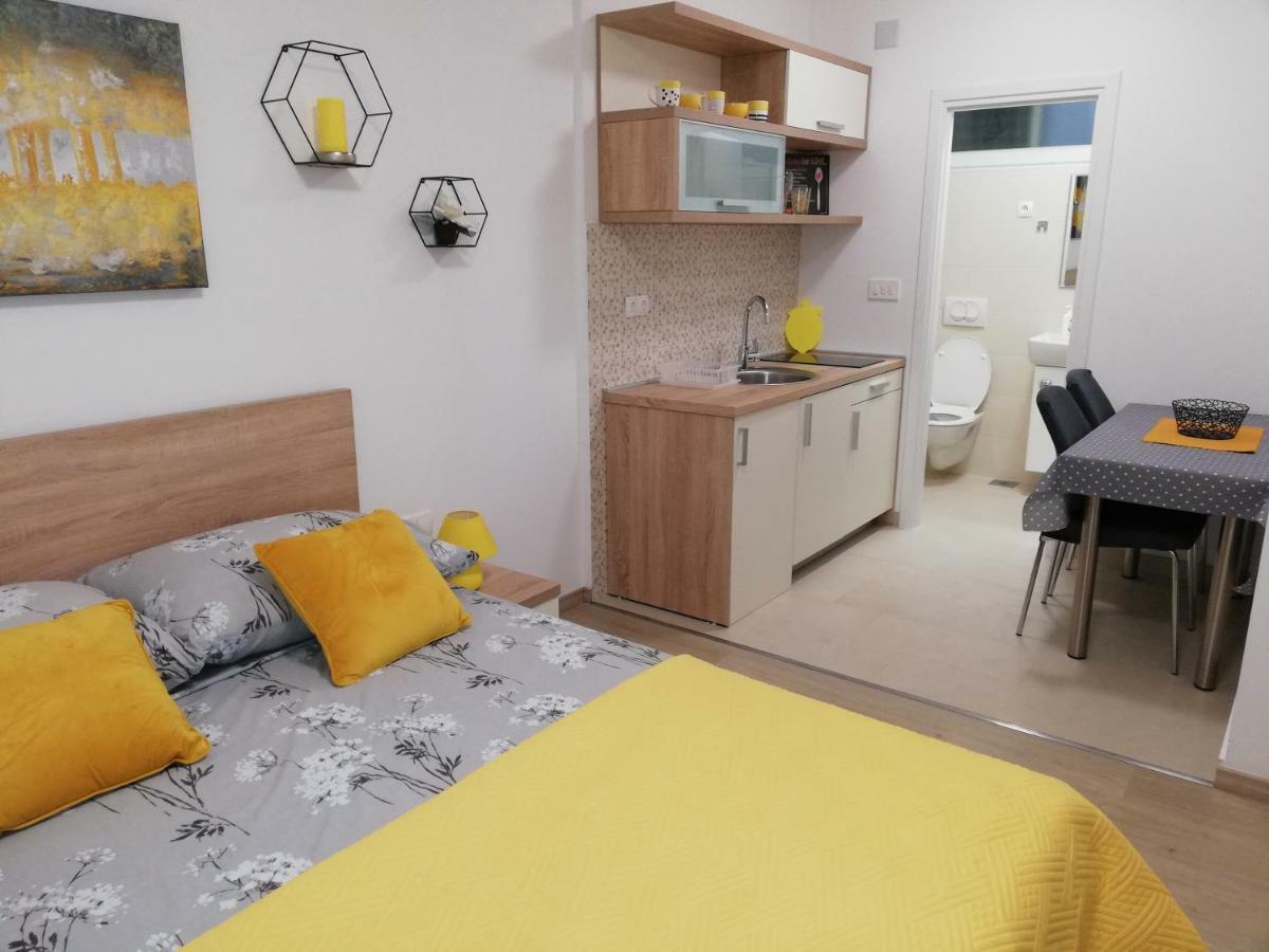 Kalelarga Apartments 4 You ザダル エクステリア 写真